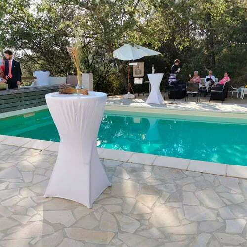 Mange debout avec housse en location dans le Var