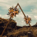 L’arche triangulaire en location parfaite pour votre cérémonie💍✨