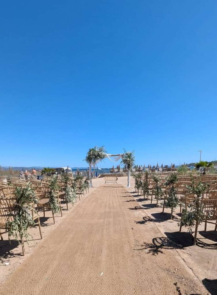 Allée cérémonie laïque mariage le noé plage 83400 Hyères