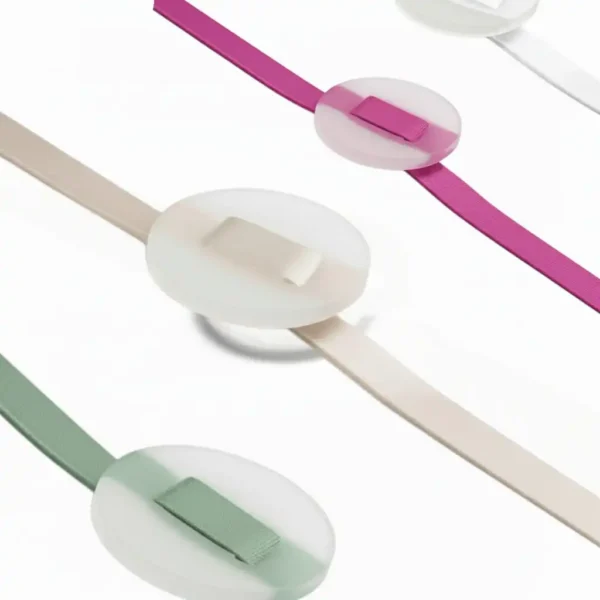 Support bracelet mariage fleurs en ruban avec base silicone pour création florale DIY demoiselle d'honneur.