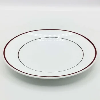 assiette liseré bordeau