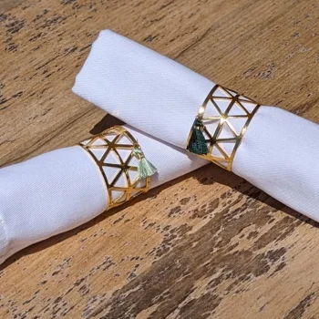 Ronds de serviettes avec pompoms